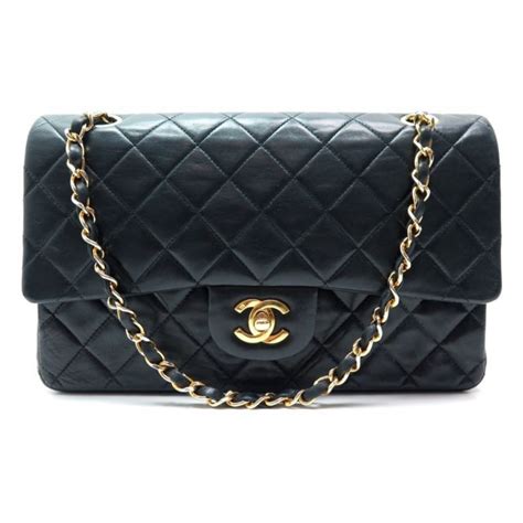 sac chanel 2.55 taille|Chanel 2.55 bag.